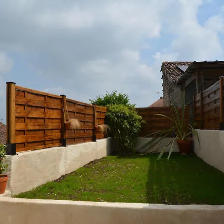 Le Petit Coin Cache Casa de Férias *